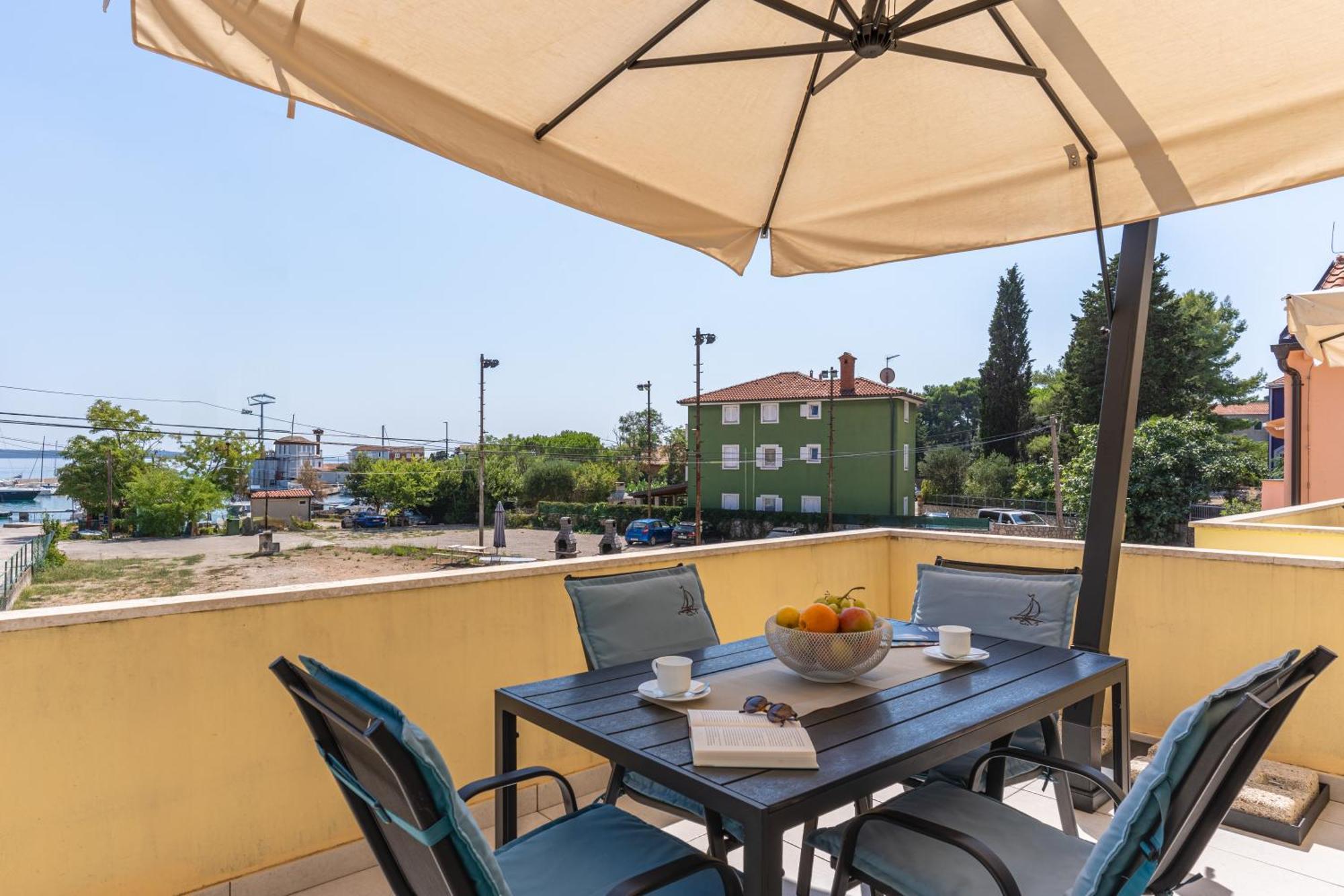 Apartments Dolac Nerezine Kültér fotó